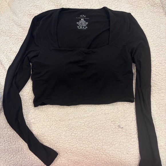 Klassy Network- Cropped long sleeve Brami - Picture 1 of 3